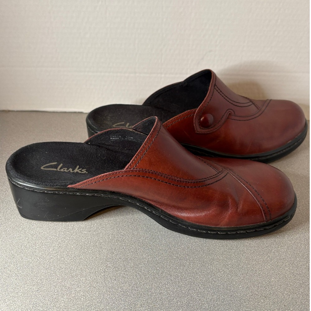 Clarks Brown Leather Clogs/Mules - Picture 10 of 11